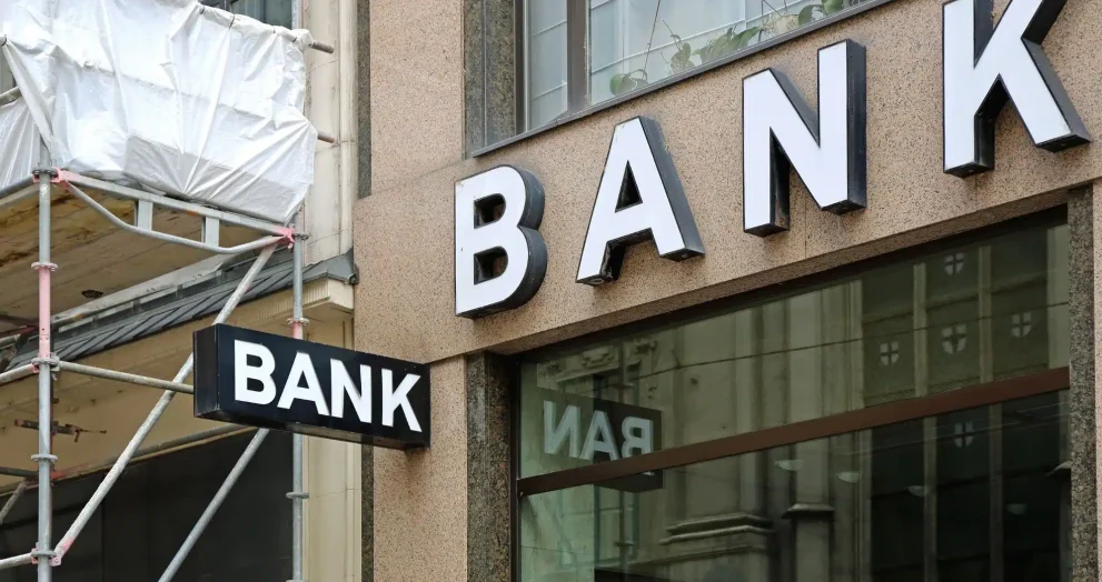 How to Open a Business Bank Account in Dubai in 2025