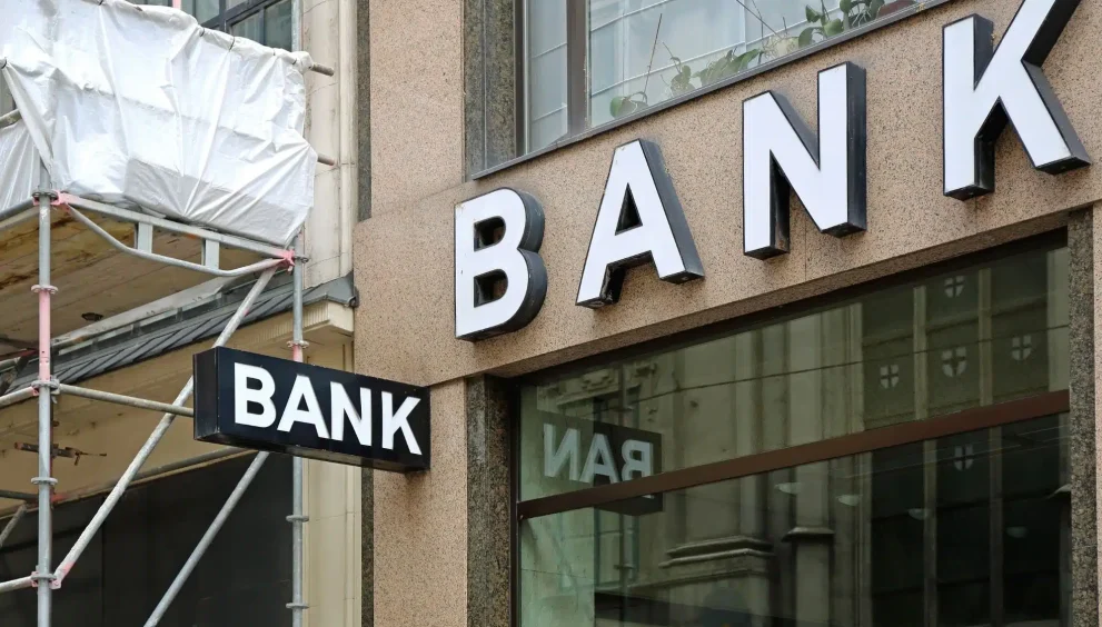 How to Open a Business Bank Account in Dubai in 2025